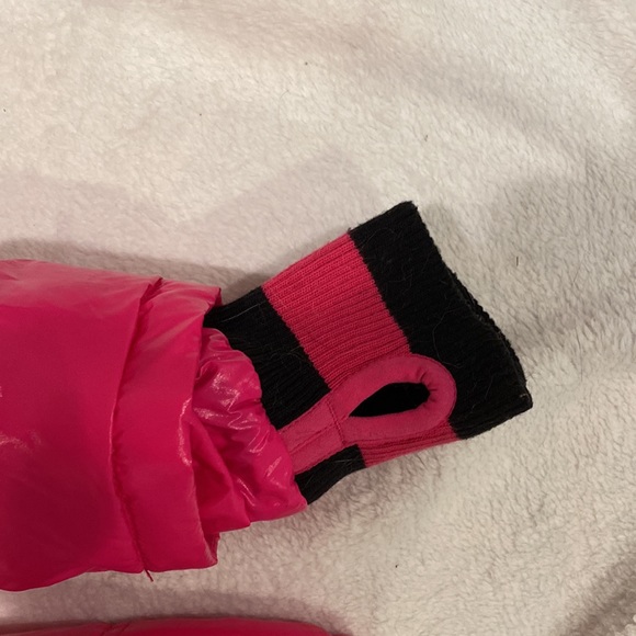 Hot pink puffy jacket! - Picture 2 of 8